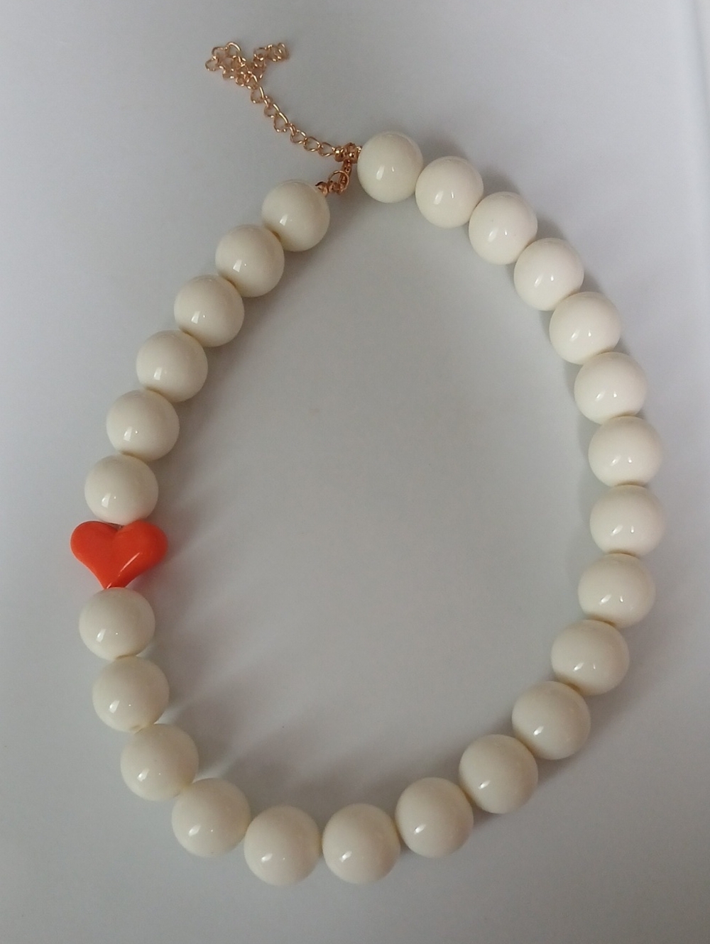 Fashion Jewelry White Bead Necklace with Orange Heart Accent